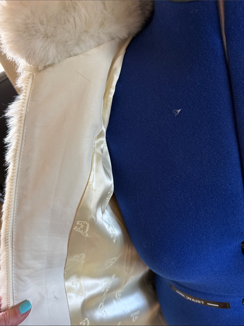 Vintage  Jordache Cream Faux Fur Coat for Women - Picture 4 of 10